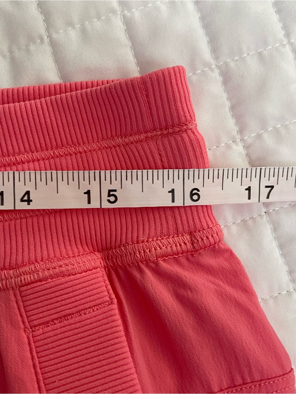 Lululemon Dance Studio Relaxed Fit Mid-Rise Cargo Pant size Medium Athleisure - Picture 4 of 11